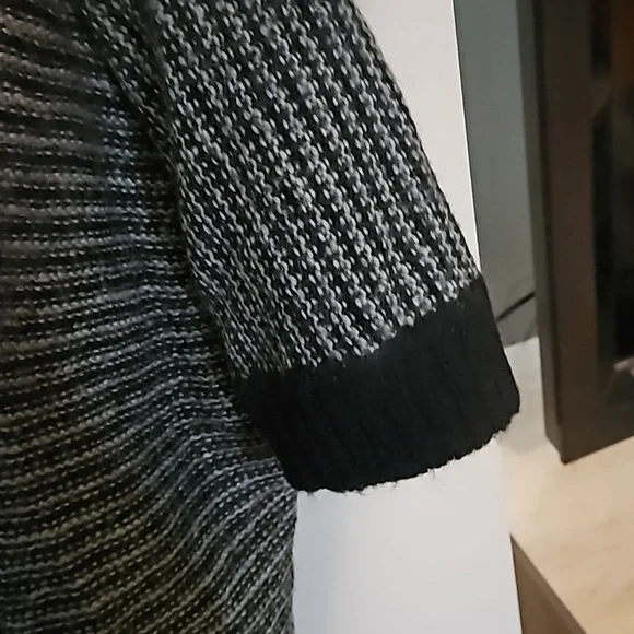 Plus cardigan - Picture 3 of 5